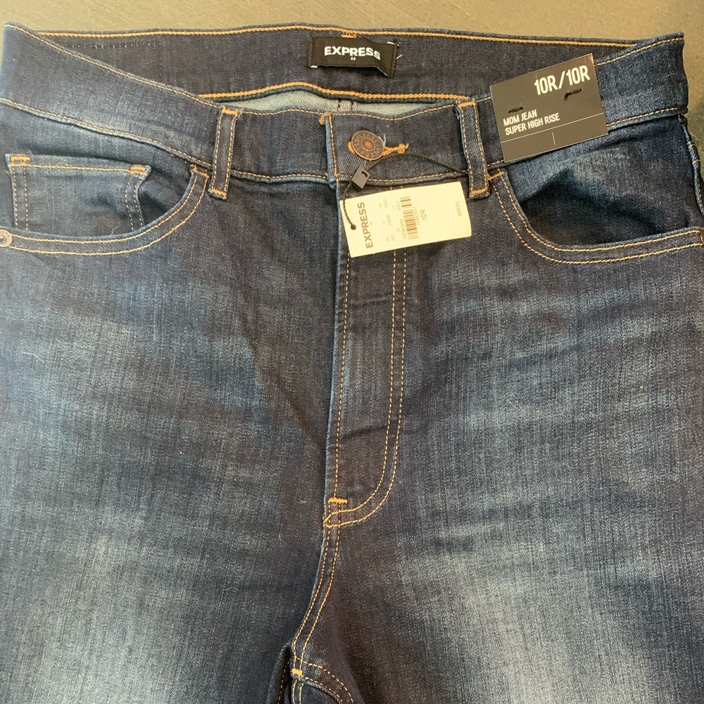 Express Mom Jeans - Picture 2 of 2